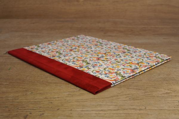 Elegante Sammelmappe mit Florentinerpepier in rot